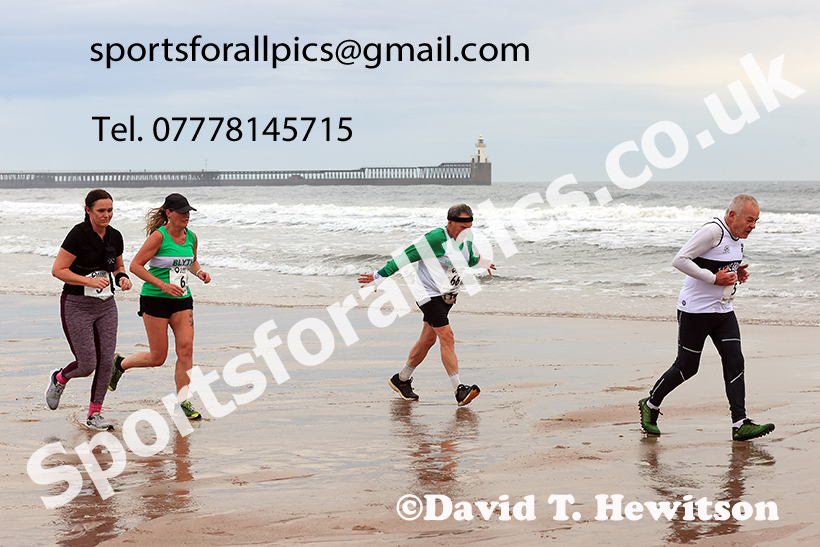 The 2024 Blyth Beach Run, Northumberland.   Photo: David T. Hewitson/Sports for All Pics